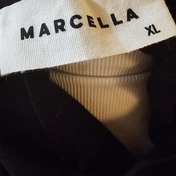 Marcella New York Black "Ellis" Top Minimalist - Picture 3 of 3